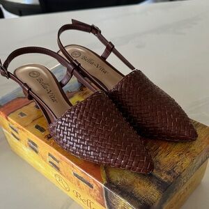 Bella Vita Women's Brown Woven Slingback Heels